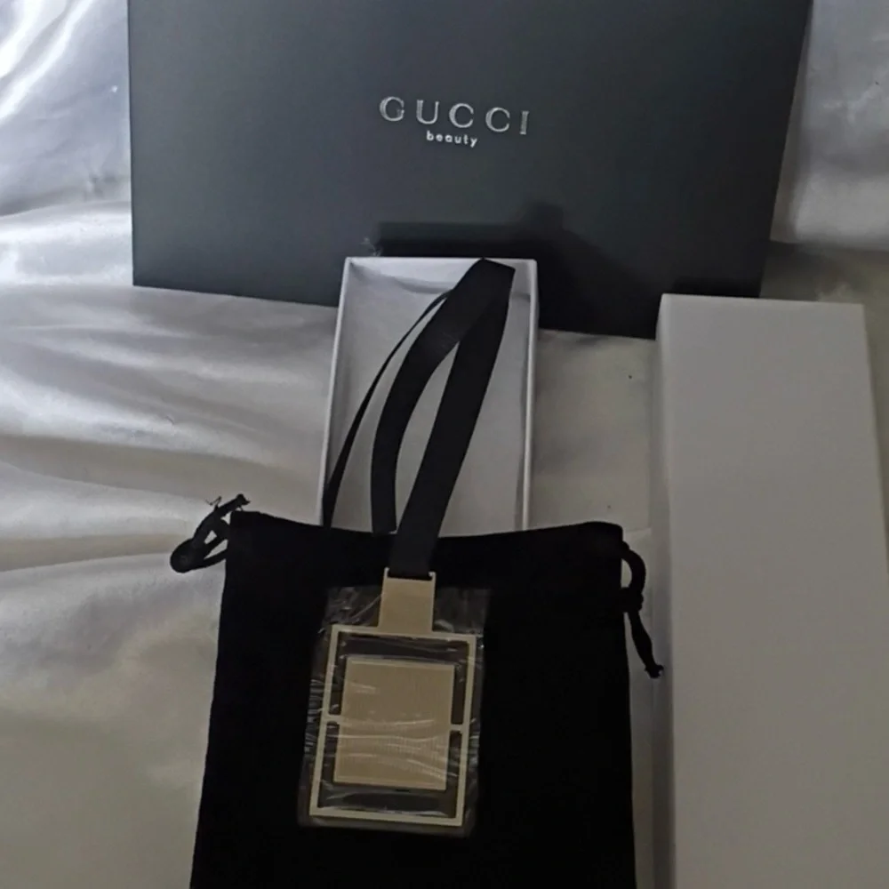 New Gucci Bloom Charm Book Mark